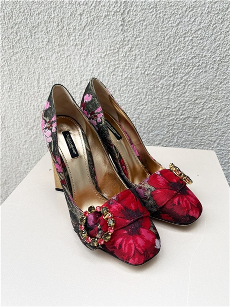 Çiçek Desenli Topuklu Ayakkabı