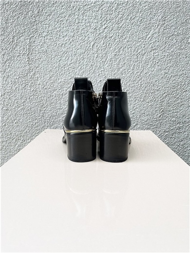 Louis Vuitton Shiny Ankle Bot