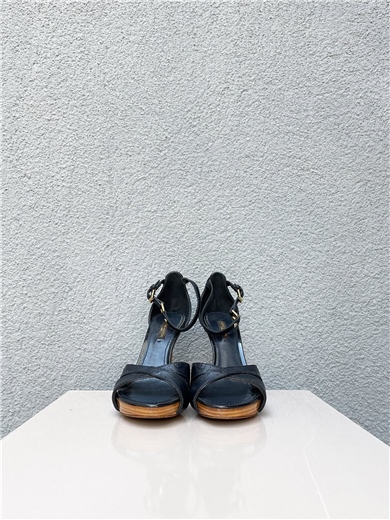 LV Monogram Deri Topuklu Ayakkabı