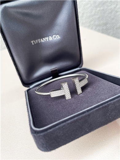 Tiffany T Wide Diamond Wire Bilezik